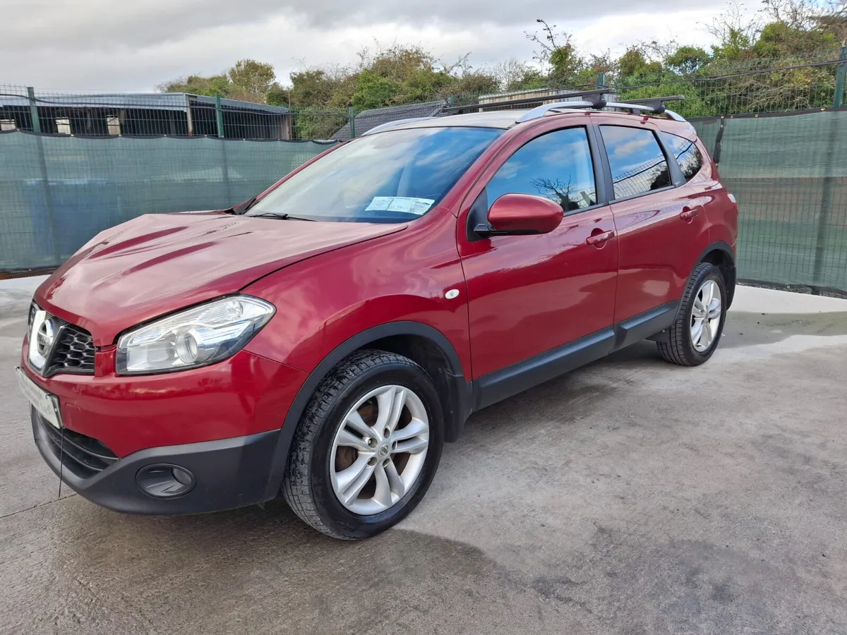 2013 Nissan Qashqai +2 - Image 1