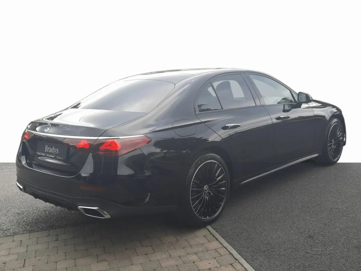 Mercedes-Benz E-Class E 300e AMG--Night Pack, 20" - Image 4