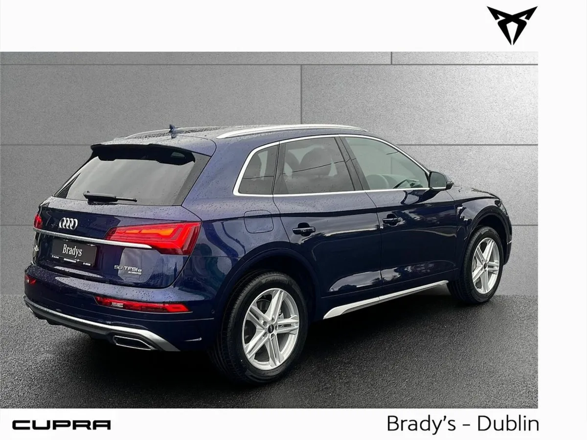 Audi Q5 QUATTRO S-Line 50 TFSi-e 299HP S-Tronic PH - Image 4