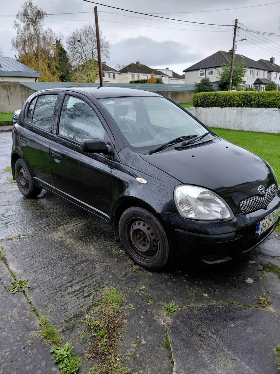 Toyota Yaris 2004 5 DR Hatchback 1.0 litre - Image 2