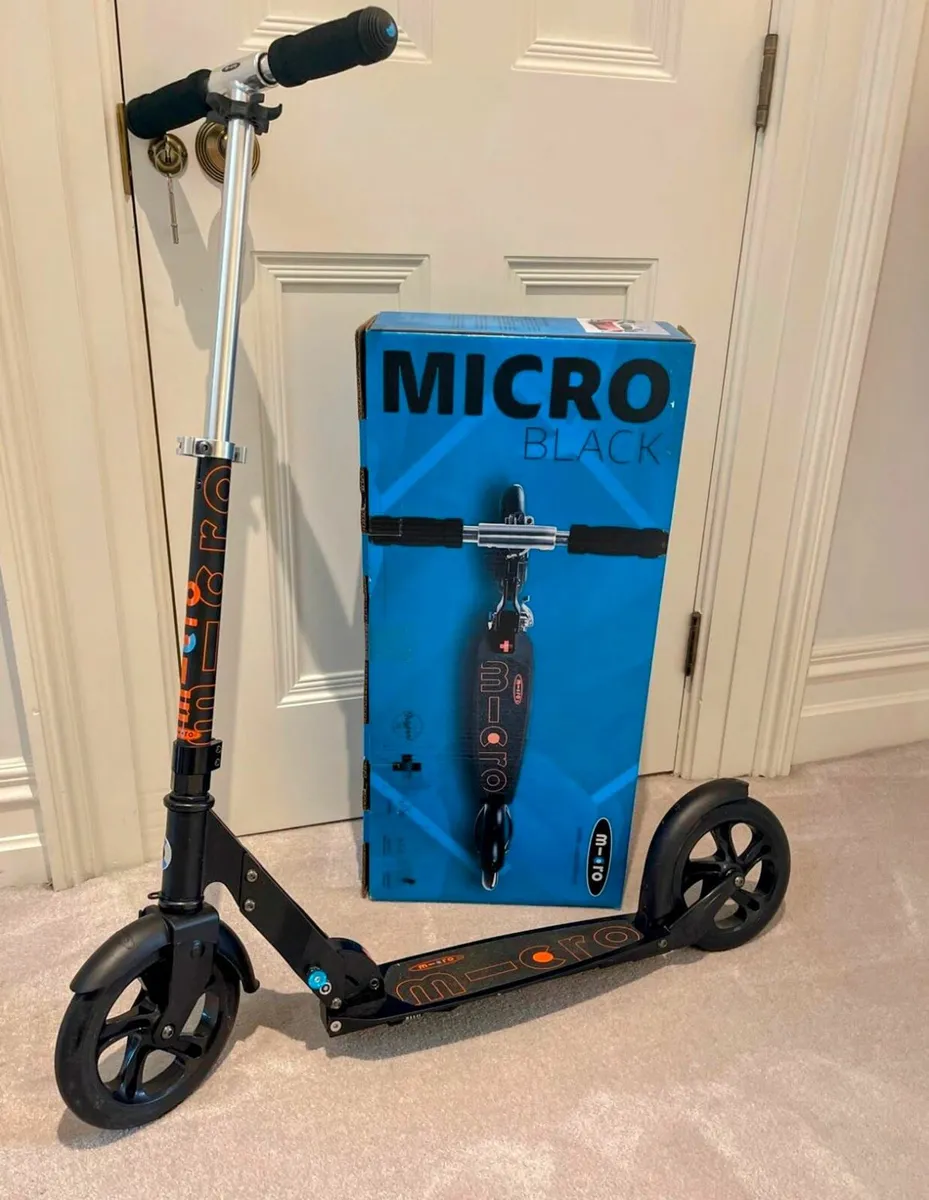 Micro Classic Limited Edition Scooter - Image 4