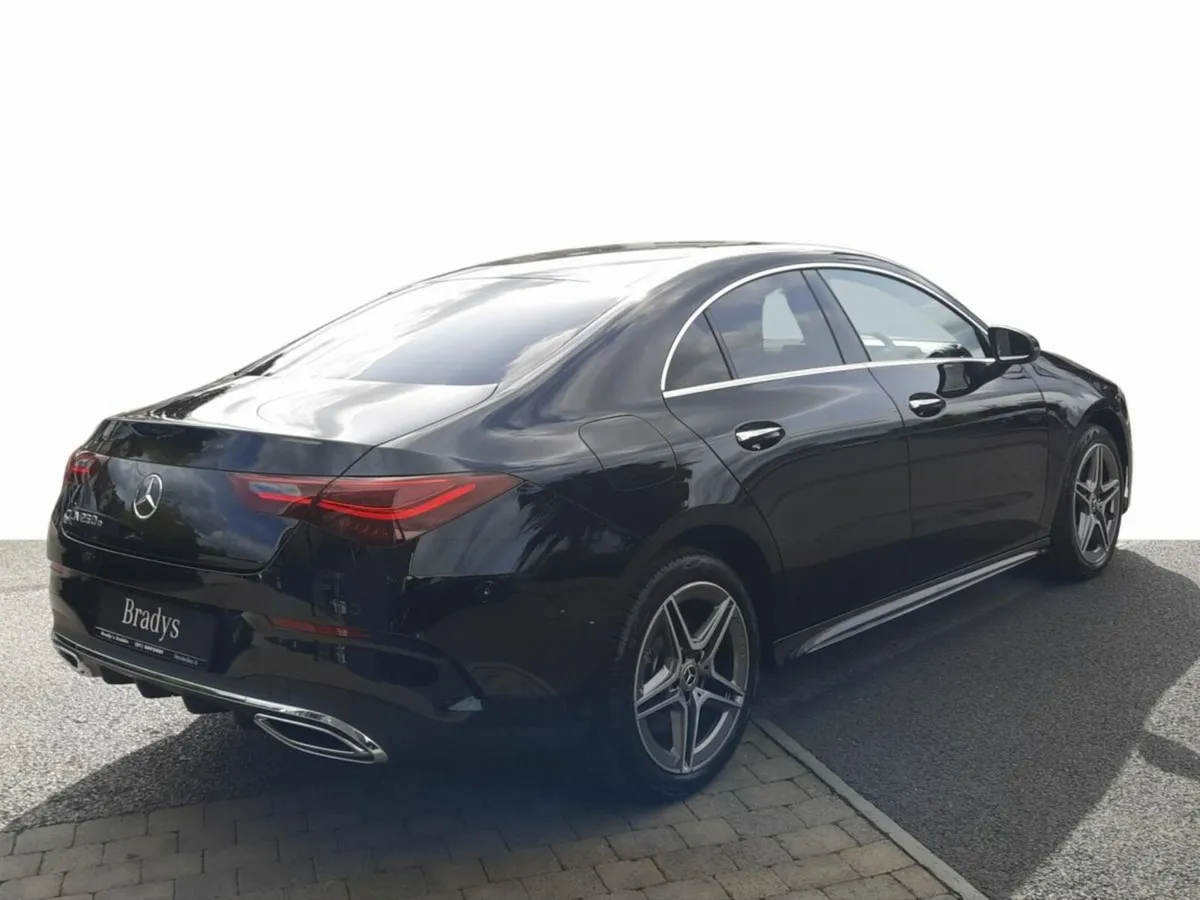 Mercedes-Benz CLA 250e AMG Line Executive Plug-In - Image 4