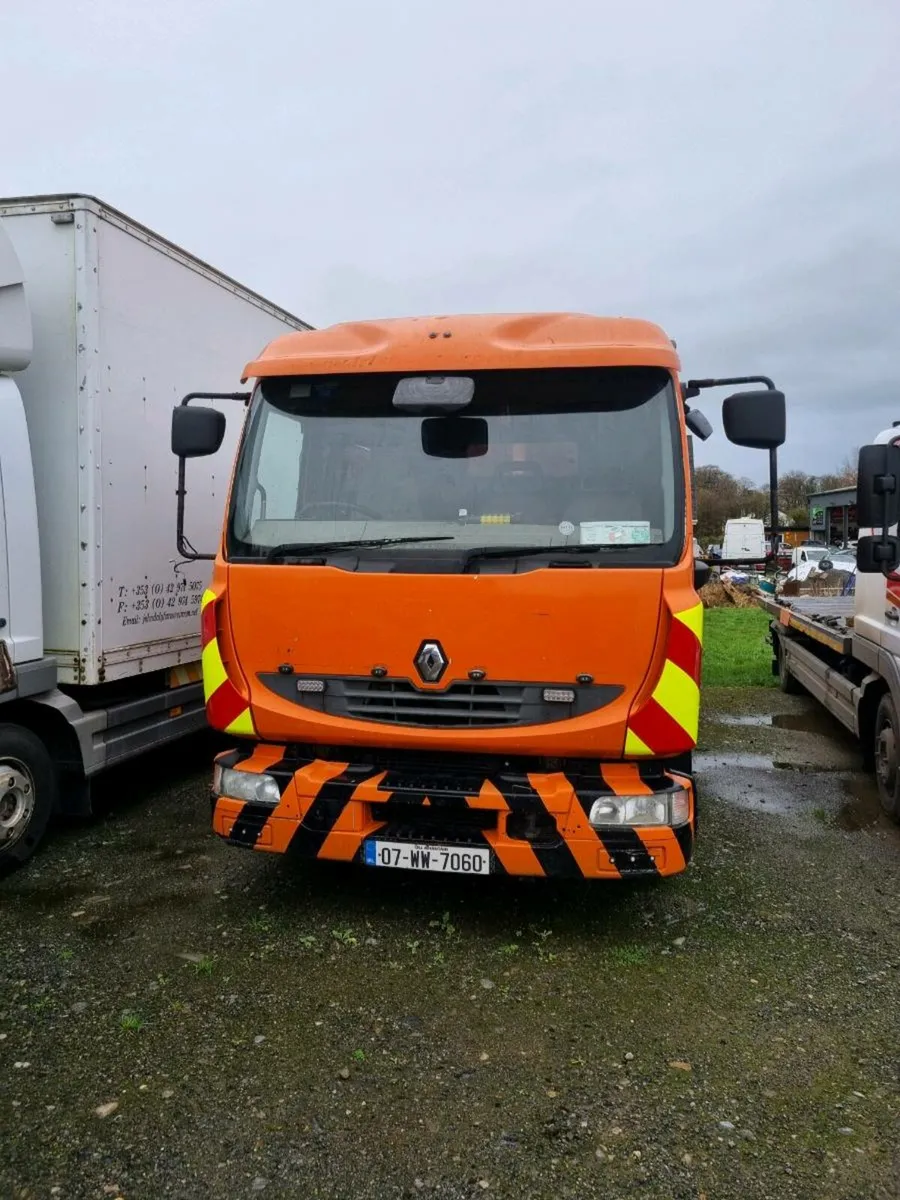 Renault midlum - Image 1