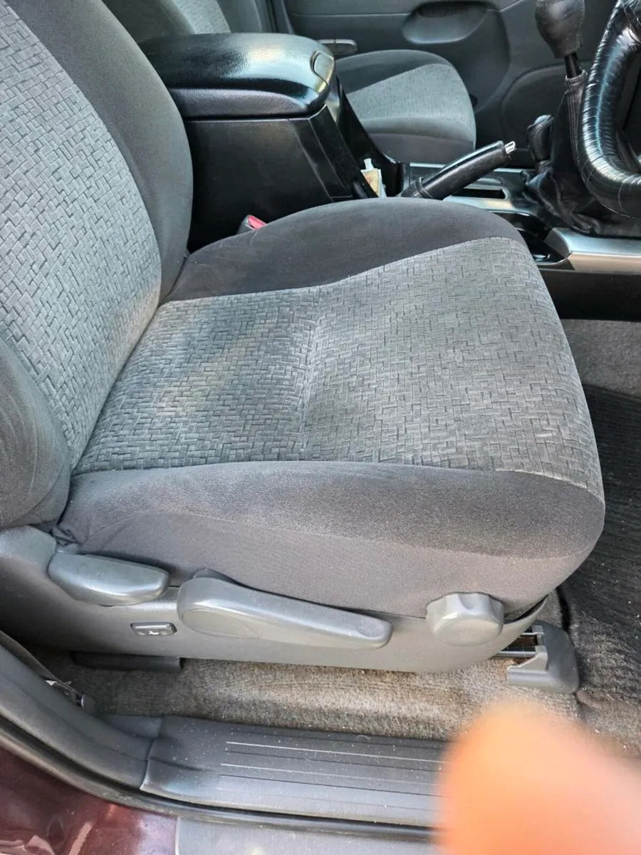 Toyota landcruiser - Image 4