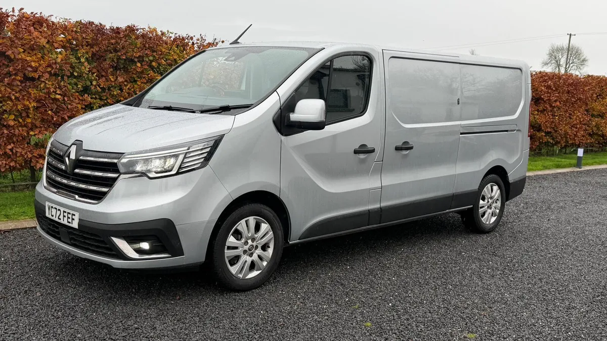 2022 Renault Trafic 2.0 LWB Sport - Image 1