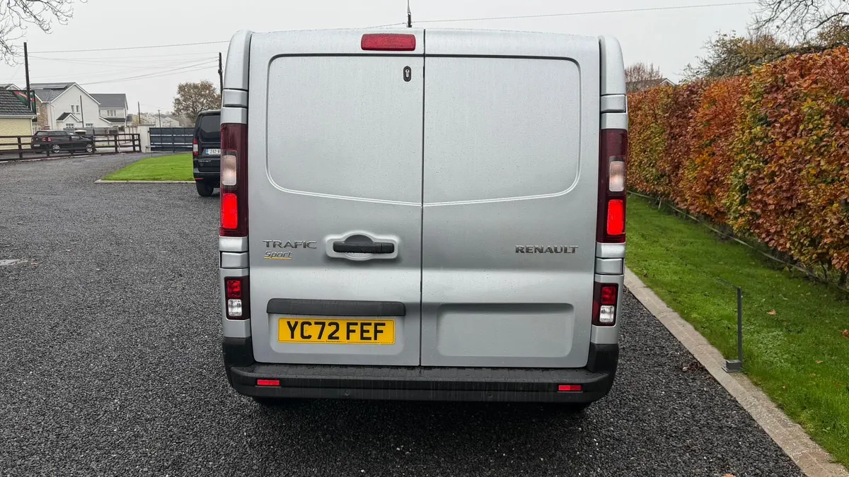 2022 Renault Trafic 2.0 LWB Sport - Image 4