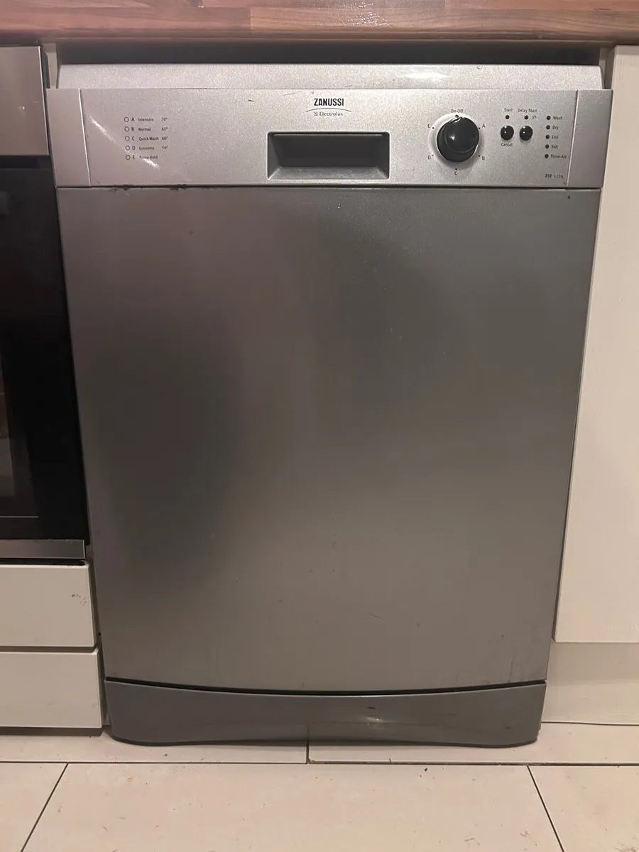 Dishwasher - Image 1