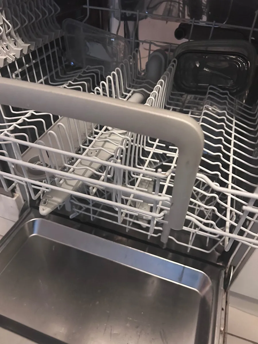 Dishwasher - Image 4