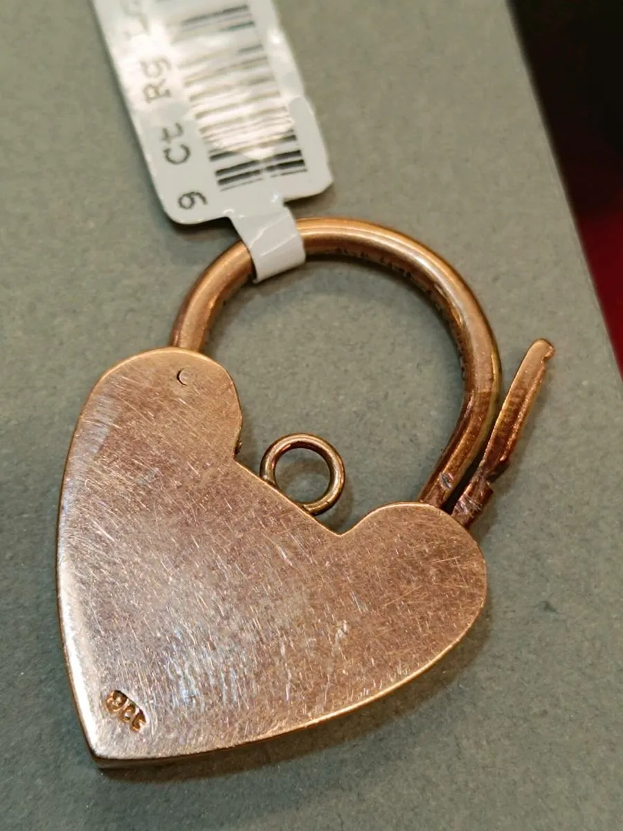 Antique 9k Rose Gold Heart Lock - Image 4