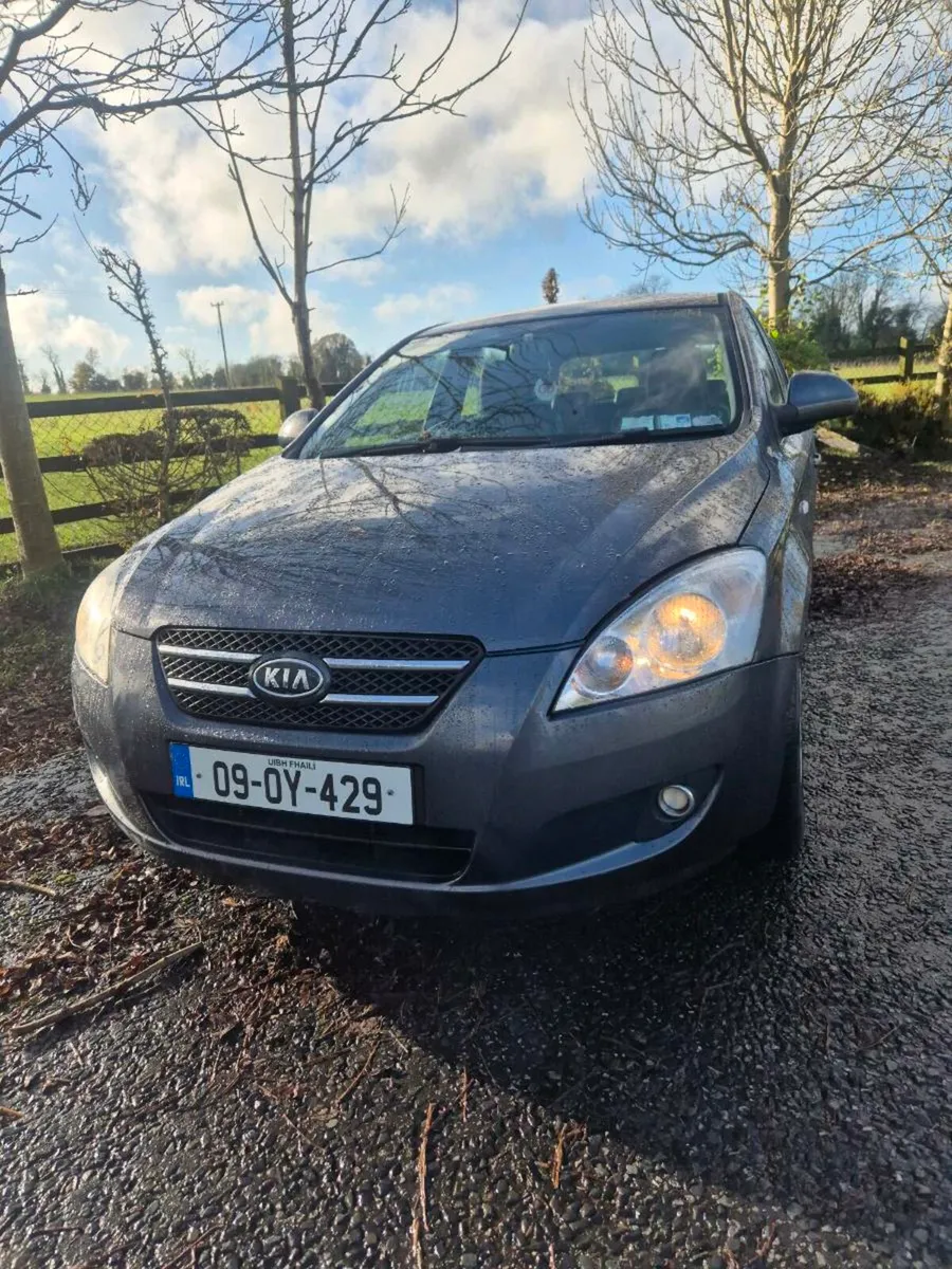 Automatic kia ceed 1.6 diesel - Image 1