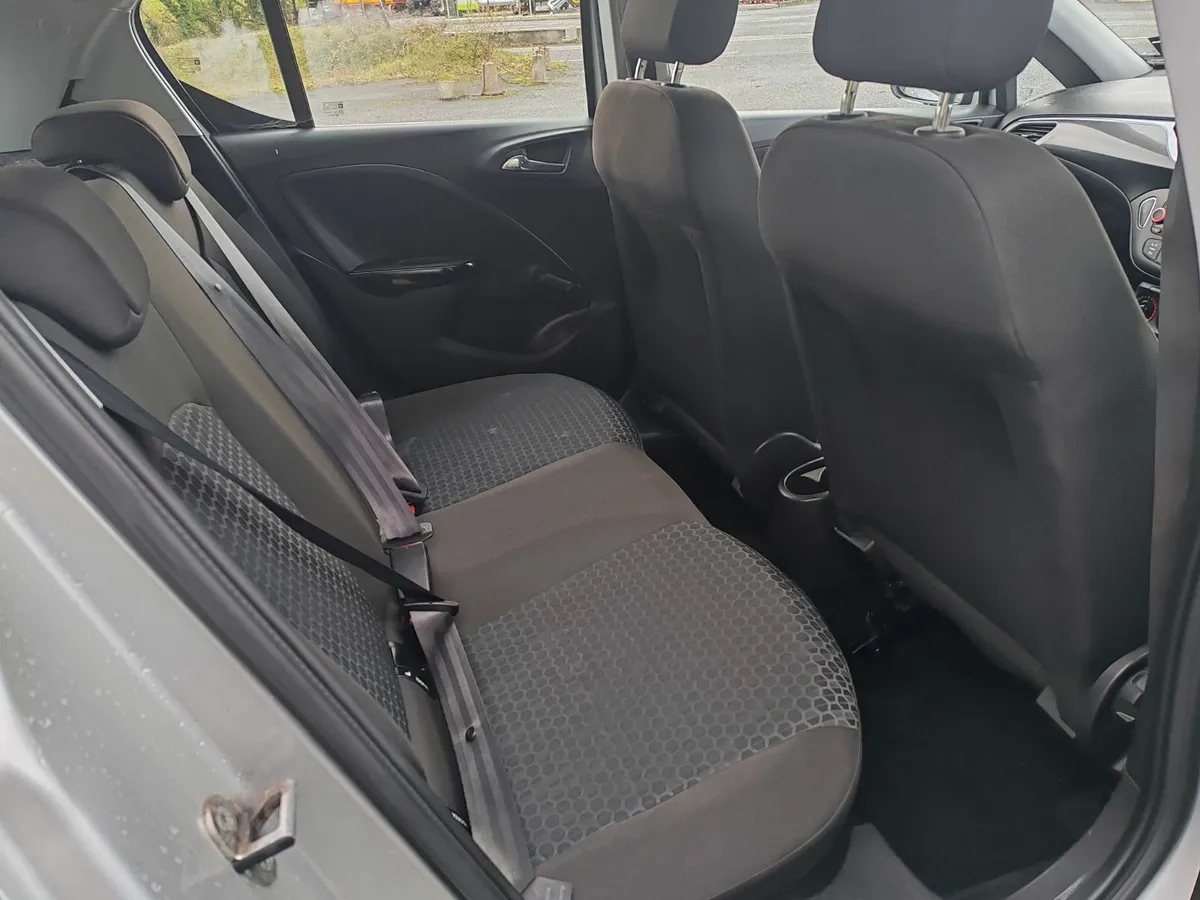 Opel Corsa 2016 - Image 2