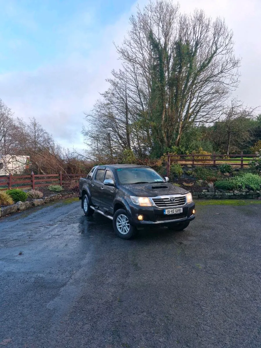 Toyota hilux Invincible Automatic - Image 1