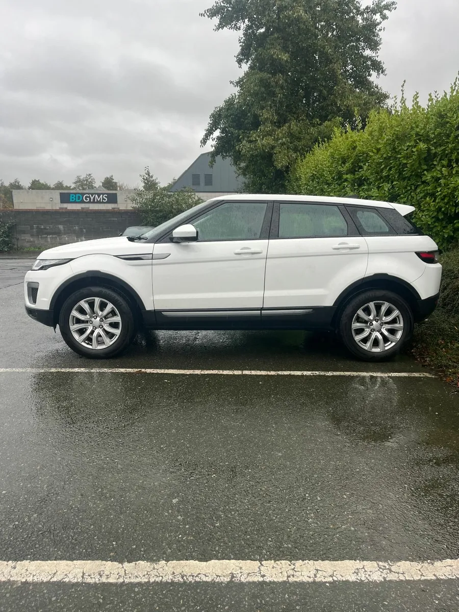 Land Rover Range Rover Evoque 2017 - Image 2