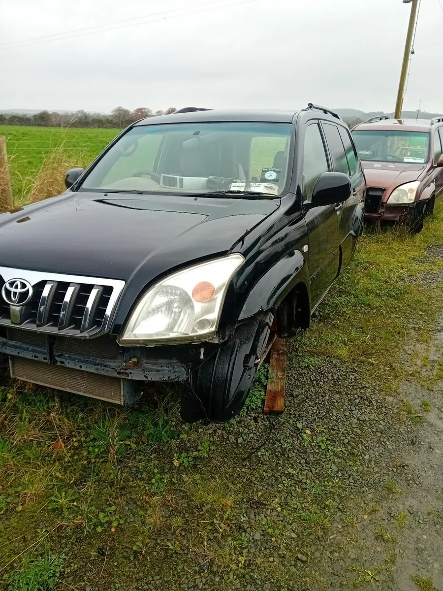 Toyota landcruiser parts - Image 1