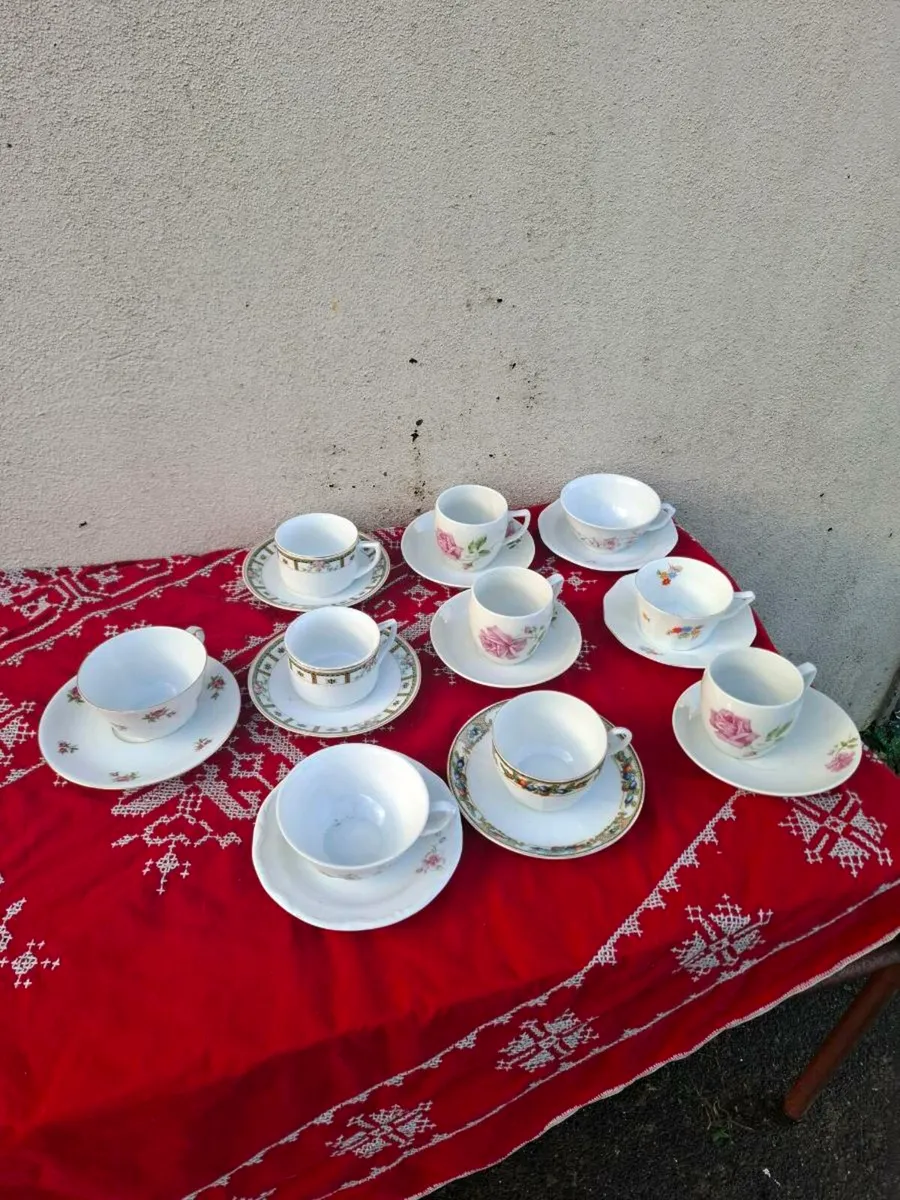 10 china tea cups and saucers postage possible - Image 2