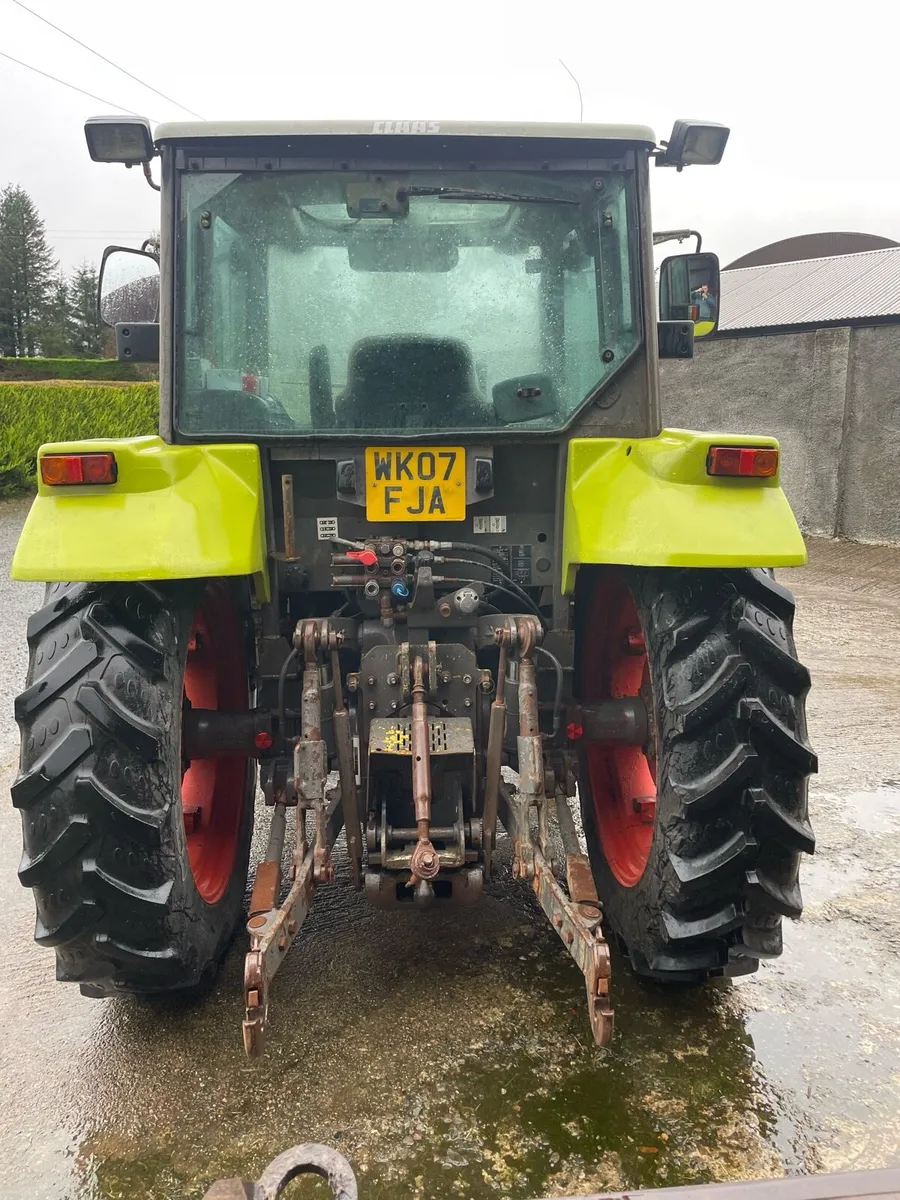 Claas tractor - Image 2