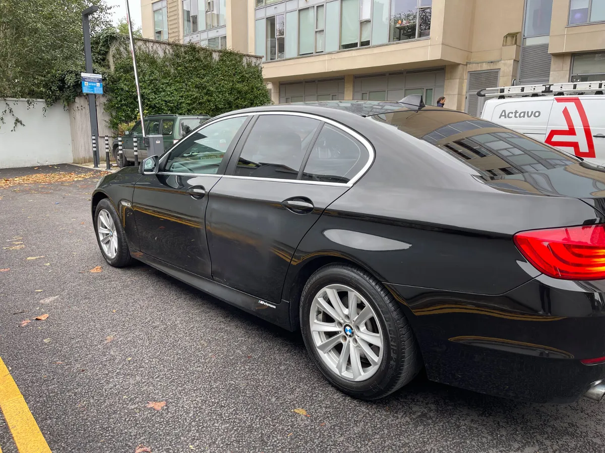BMW 5-Series 2011 520d Auto - Image 4
