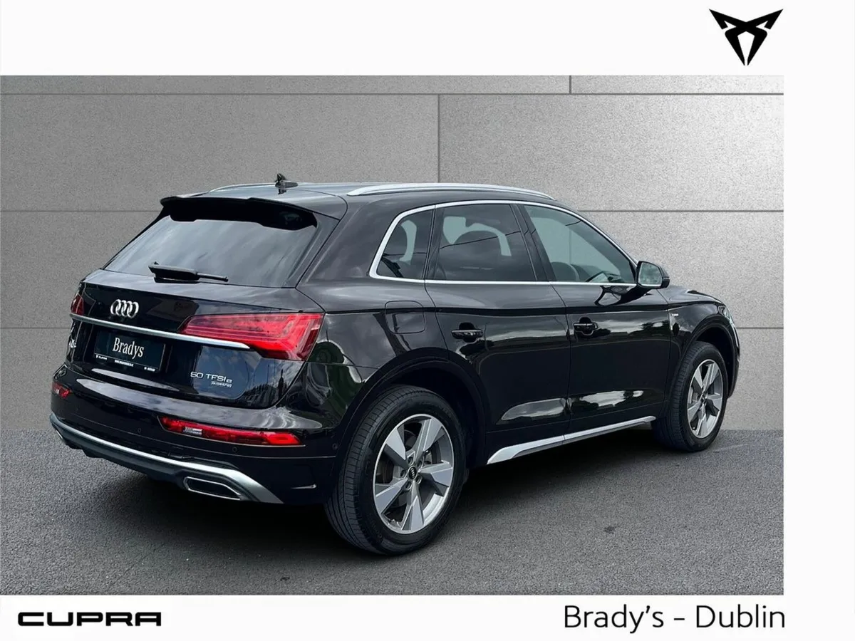 Audi Q5 S-LINE QUATTRO 50 TFSIe 299HP S-Tronic *LO - Image 3