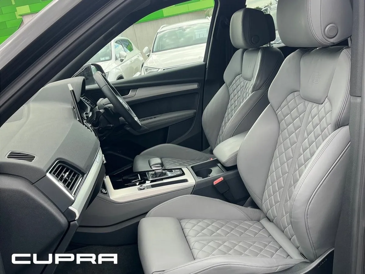 Audi Q5 S-LINE QUATTRO 50 TFSIe 299HP S-Tronic *LO - Image 4