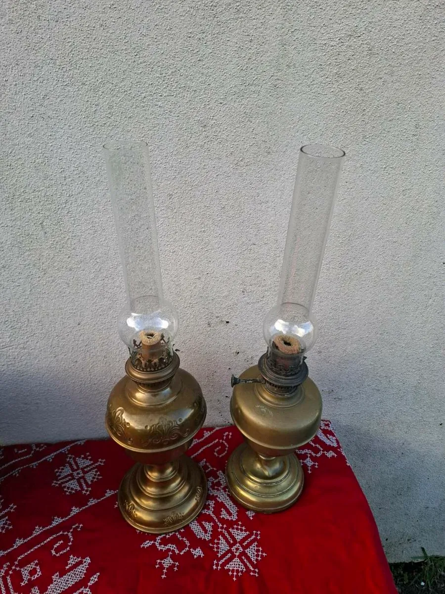 Lot of 2 brass oil lamp postage possible - Image 2