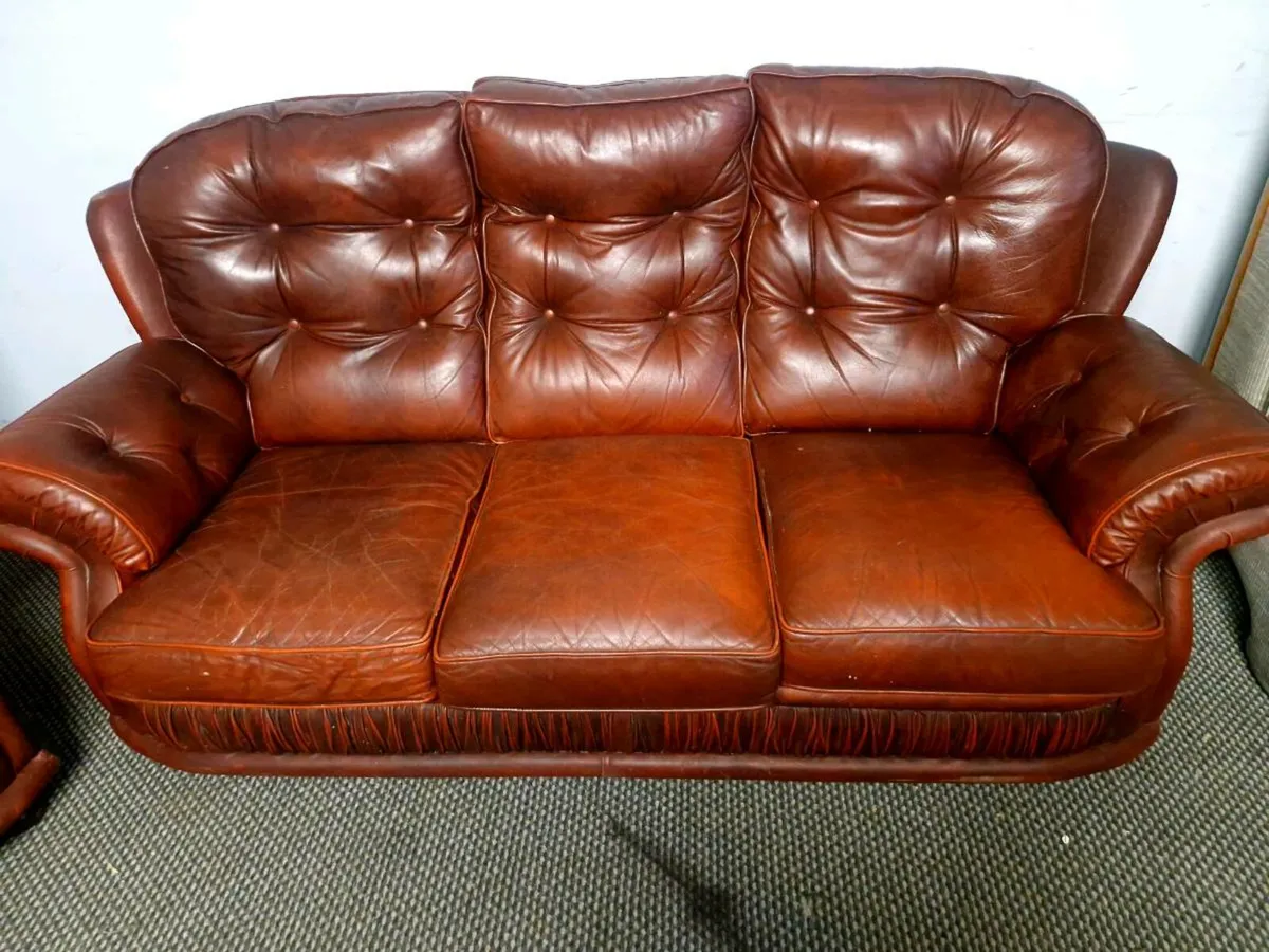 Chesterfield - Image 2