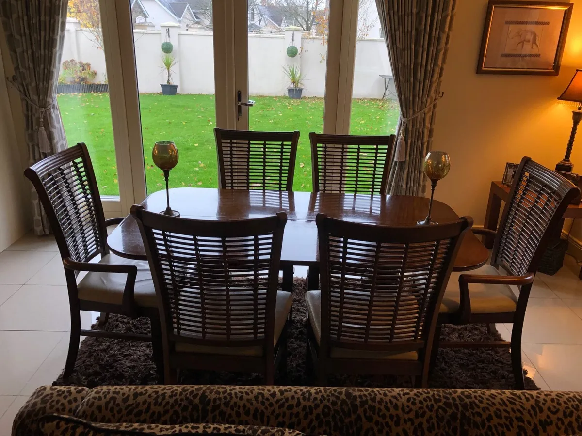 Dining Leaf Table and Chairs - Image 3