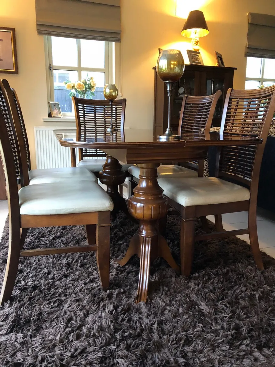 Dining Leaf Table and Chairs - Image 4