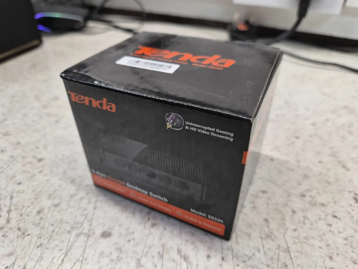 Tenda SG105 - Image 2