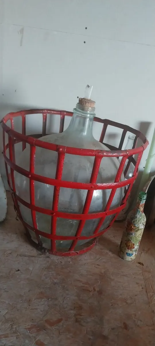 Antique glass - Image 1