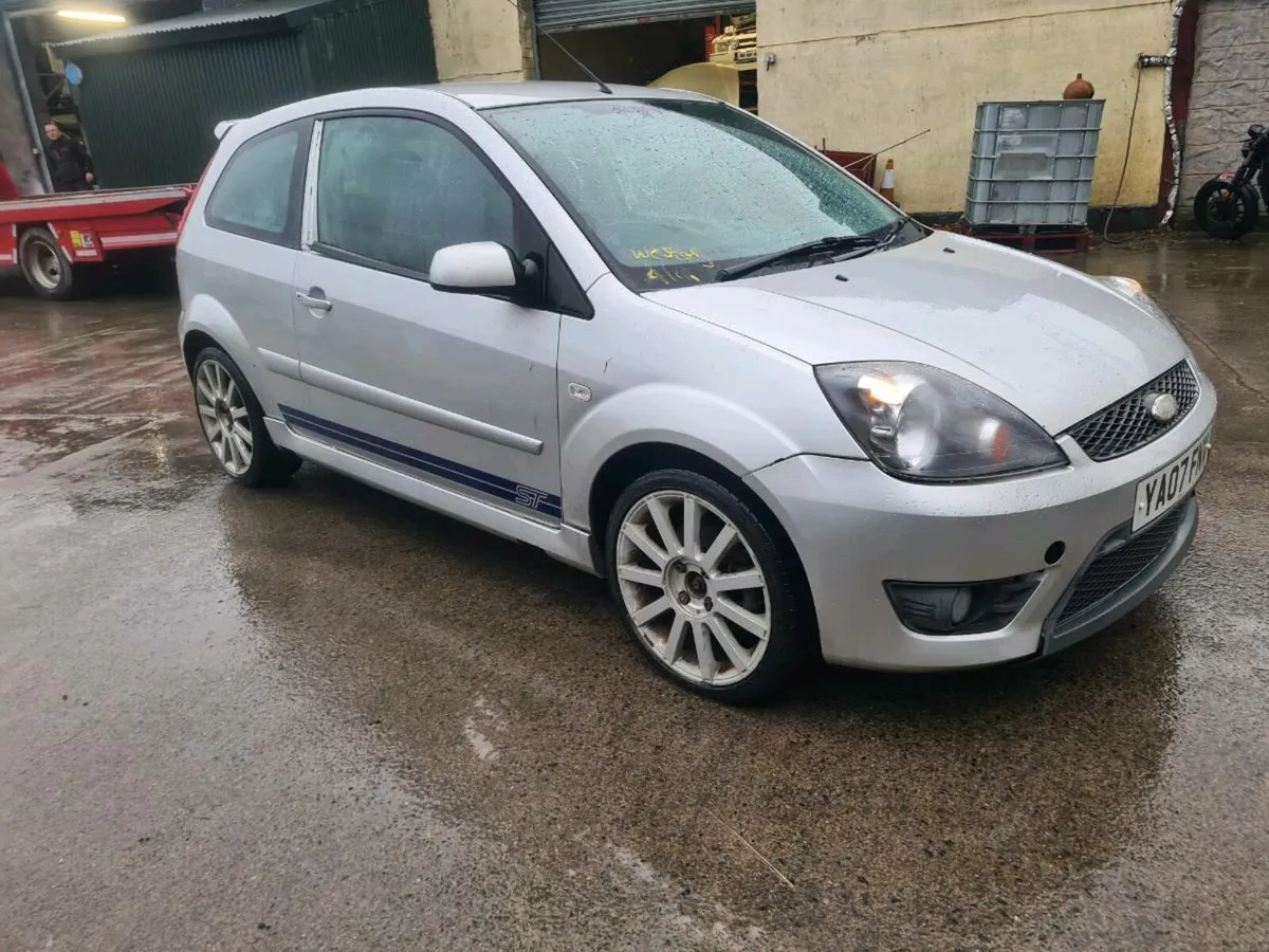 Ford fiesta st150 - Image 1