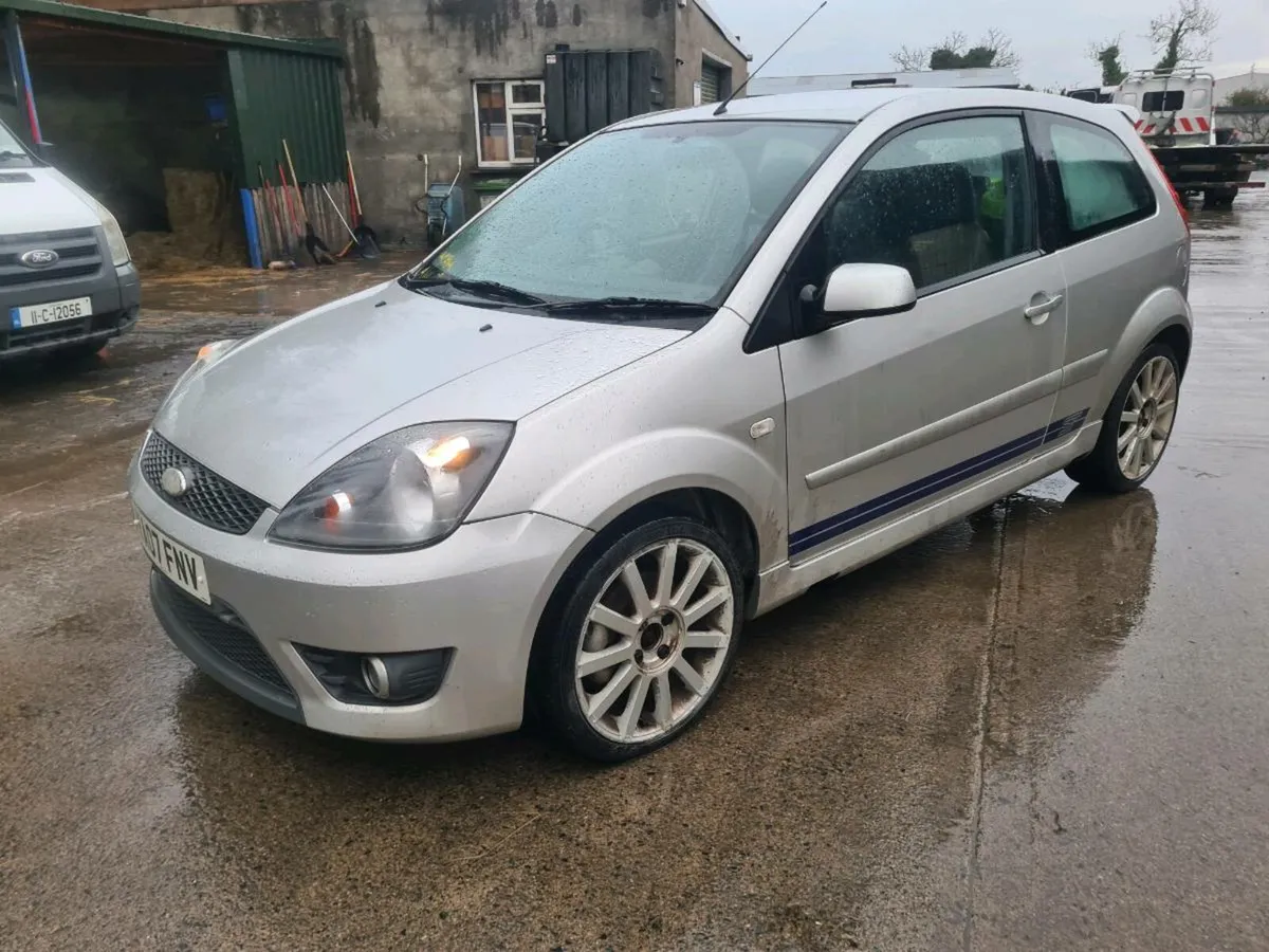 Ford fiesta st150 - Image 2
