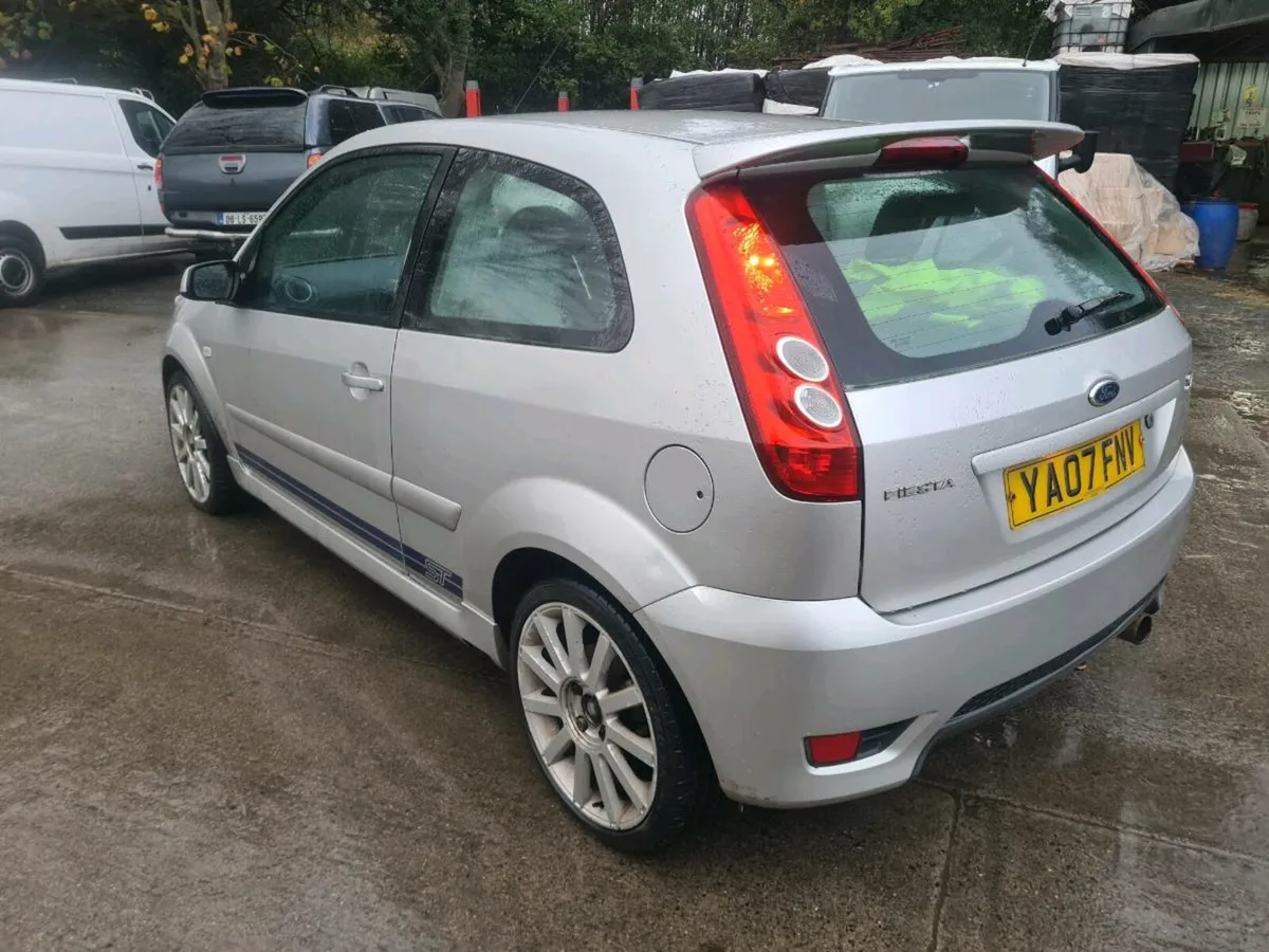Ford fiesta st150 - Image 3