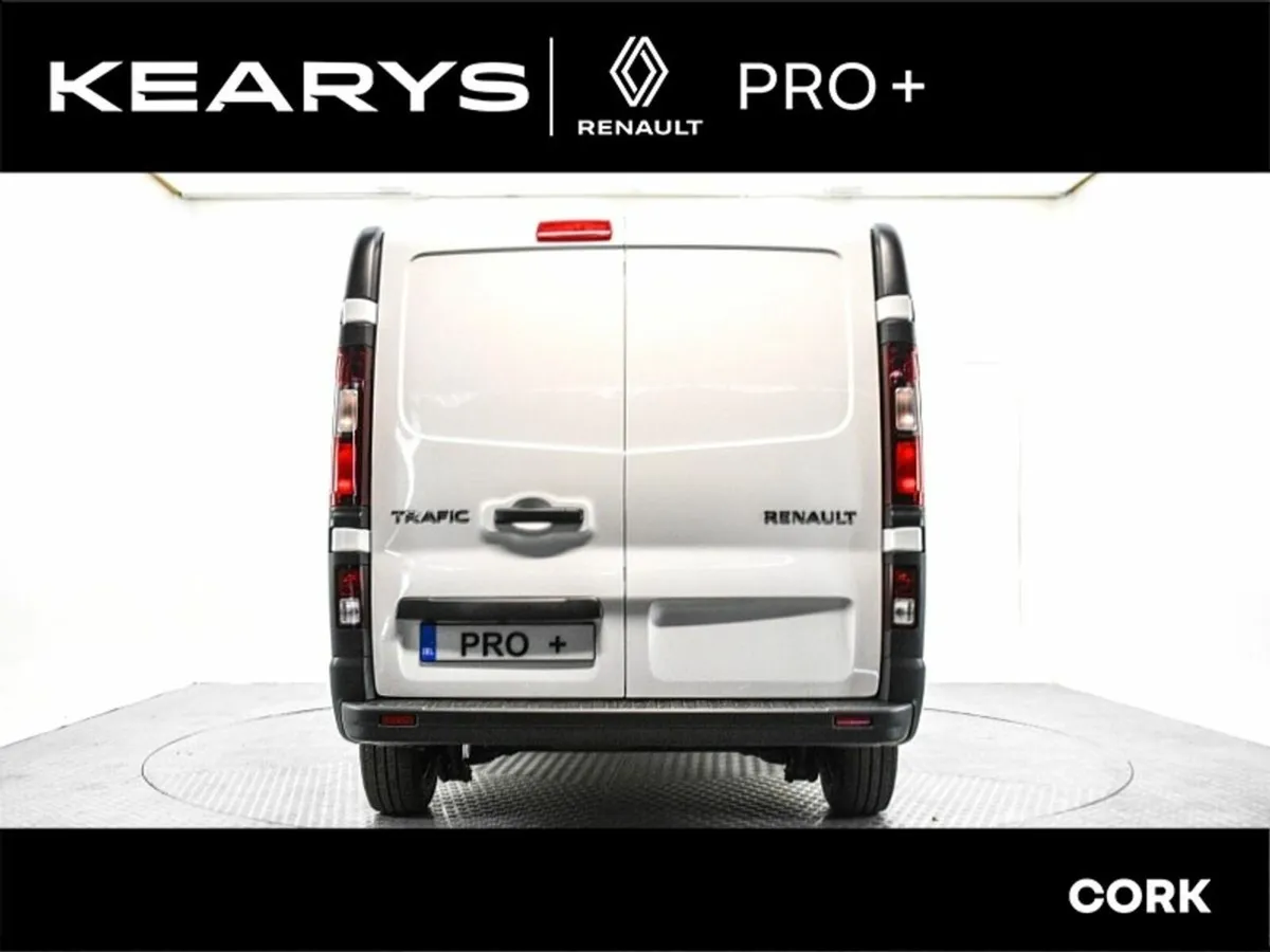 Renault Trafic LLL30,130 Business Panel Van MY22 I - Image 2