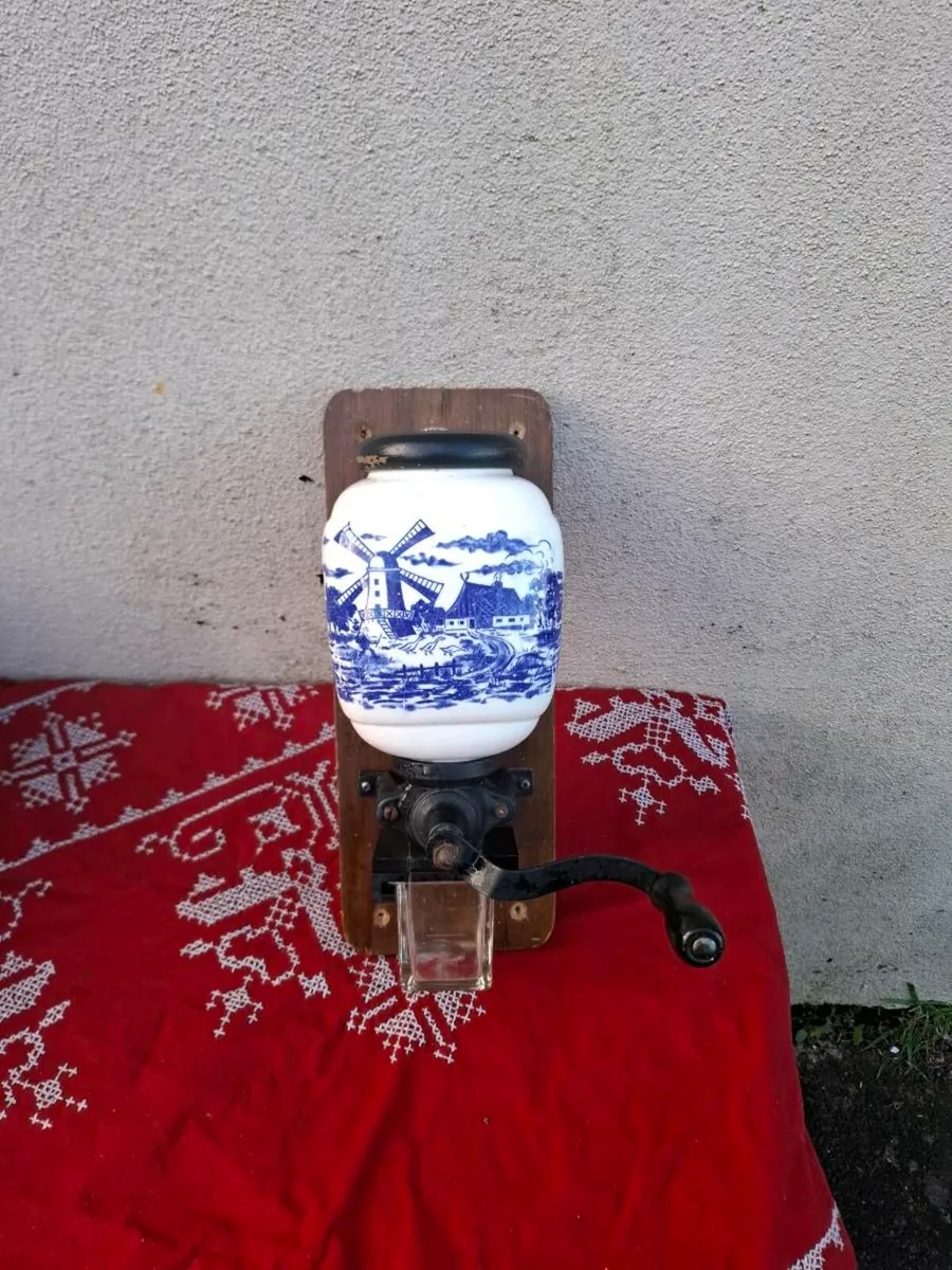 Wall coffee grinder postage possible