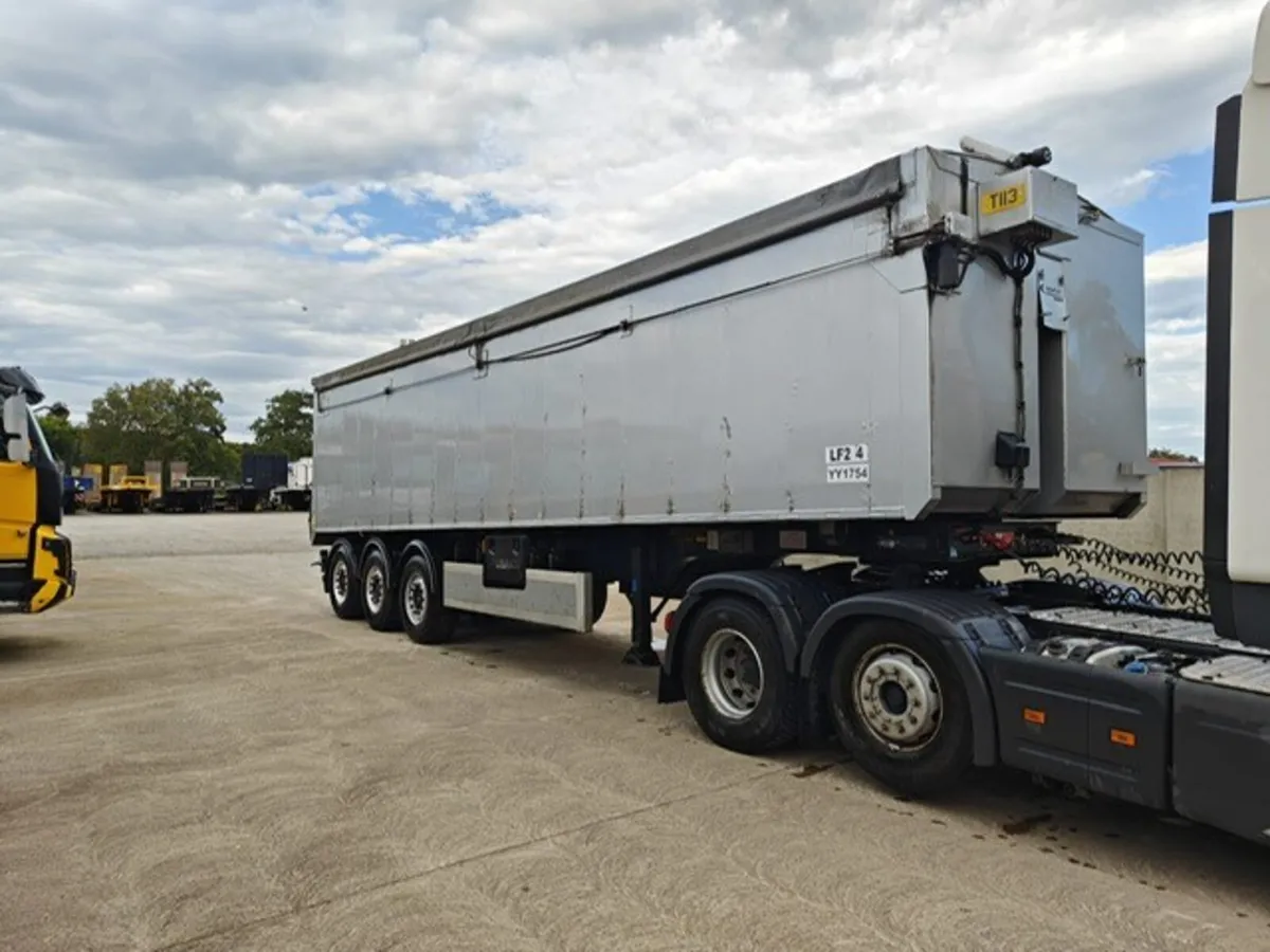 2019 Fruehauf 70cyd Sloper Plankside Tipper - Image 1