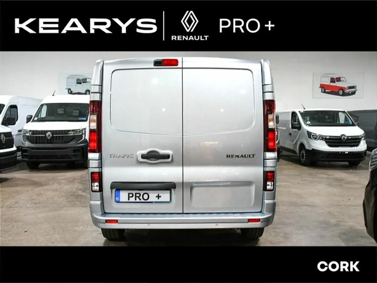 Renault Trafic 170, 9 Speed Extra Sport Auto , Plu - Image 2