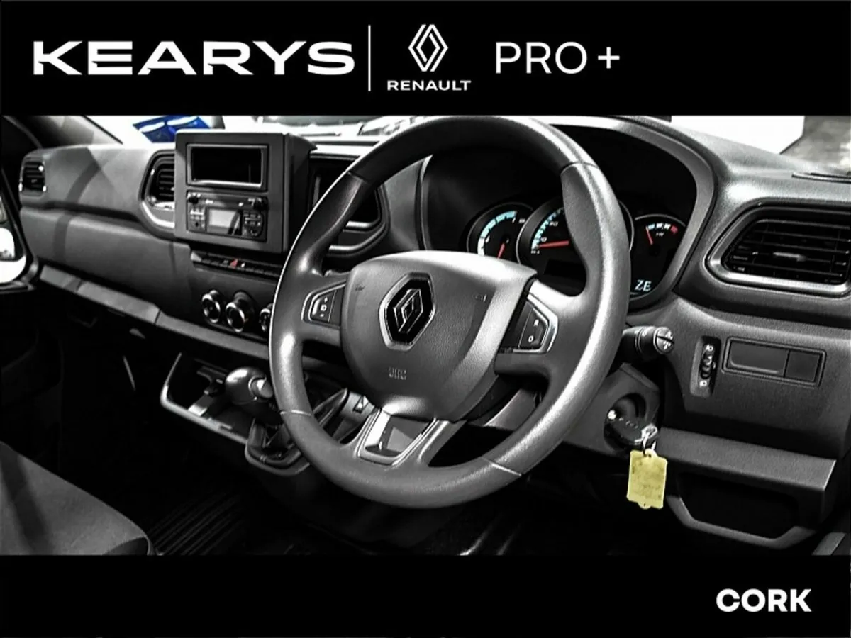 Renault Master EV MM31 Z.E  Fridge Van EX VAT - Image 3