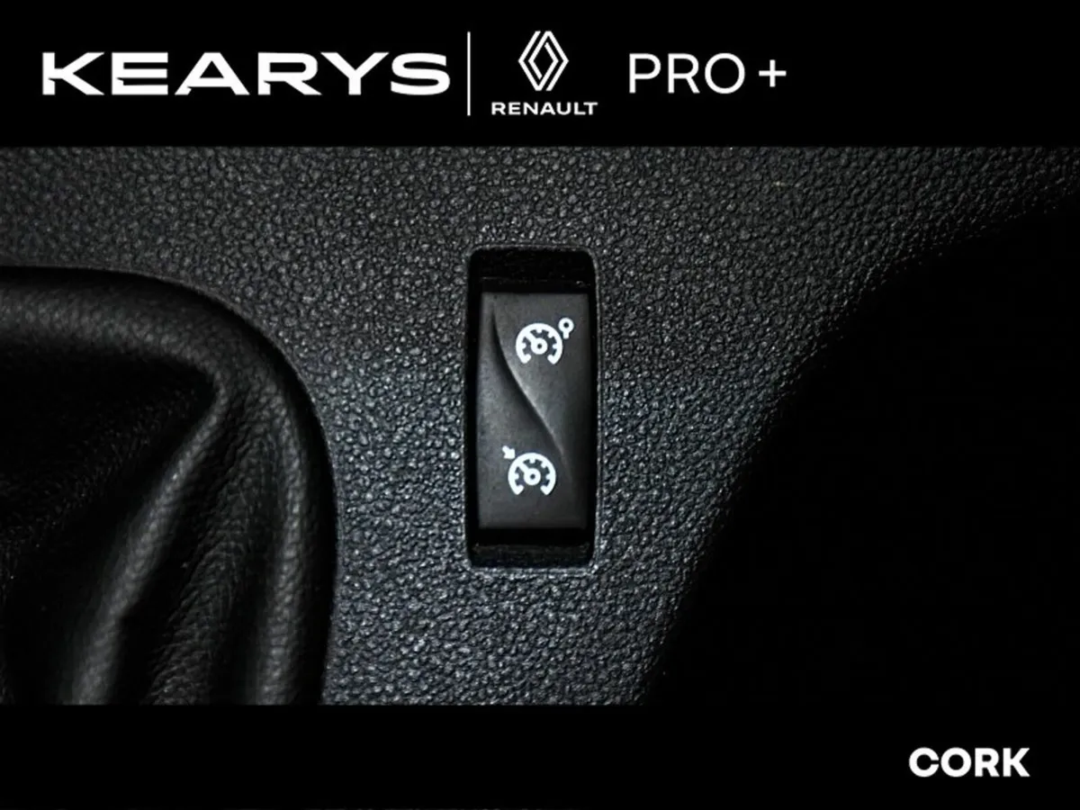 Renault Master EV MM31 Z.E  Fridge Van EX VAT - Image 4