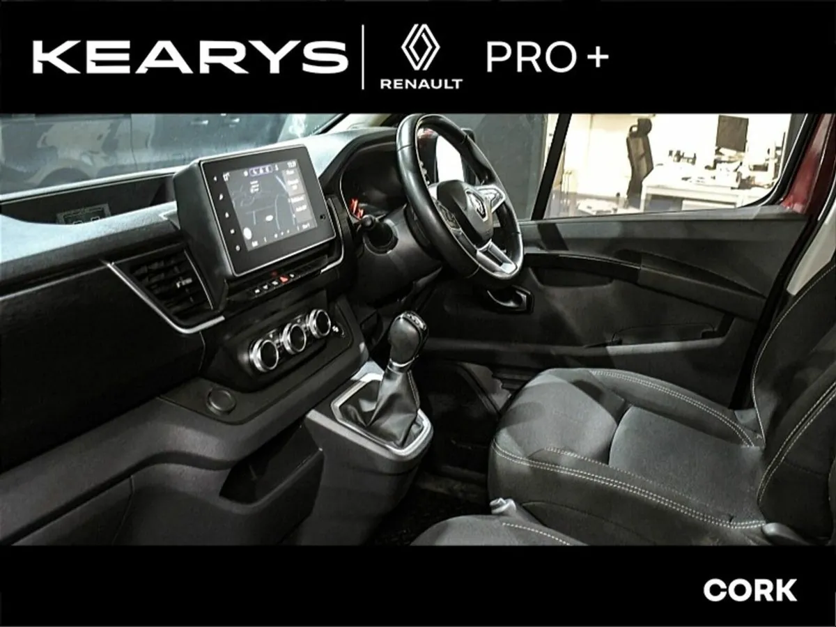 Renault Trafic LL30 Blue dCi 170 Auto EDC Sport+ P - Image 2