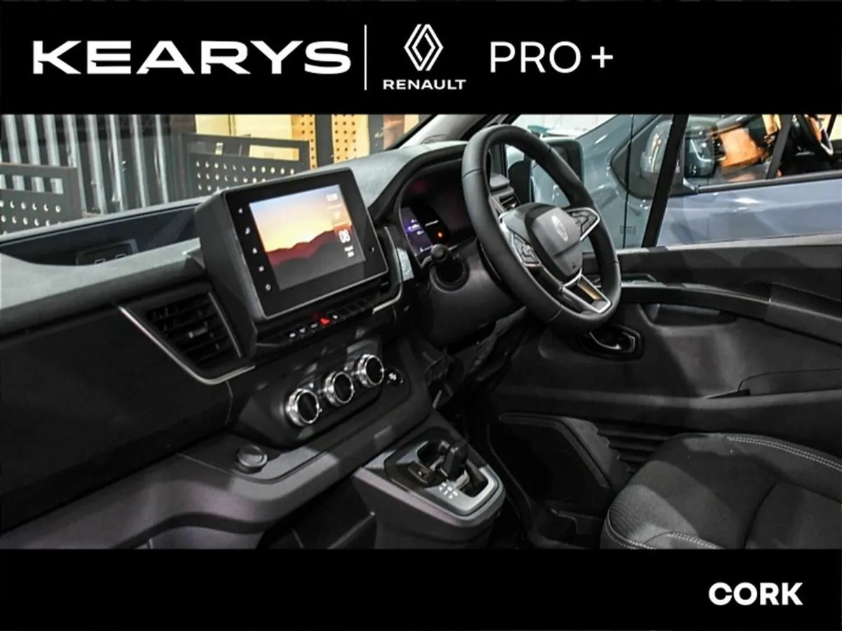 Renault Trafic LL30 170 BVA9 Auto Extra Sport PanV - Image 2