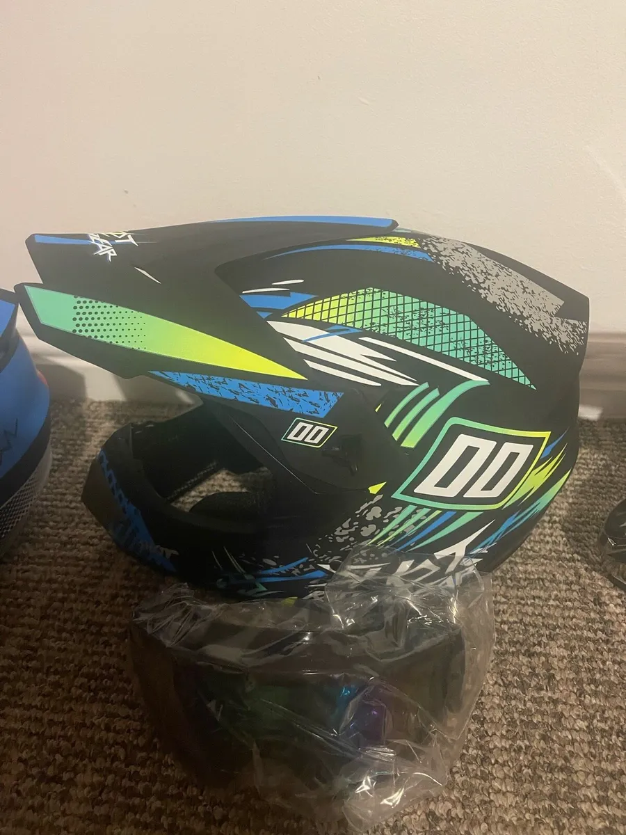 Kids Helmet - Image 3