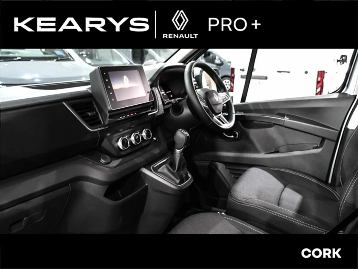 Renault Trafic LL30 170 Auto Extra Sport EX VAT - Image 2