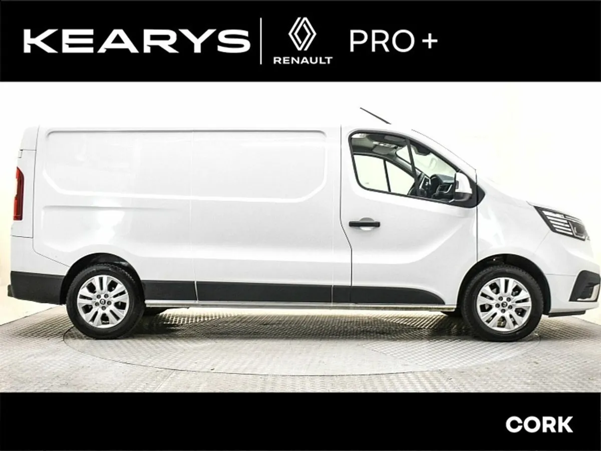 Renault Trafic LL30,130 Sport Panel Van INC VAT - Image 4