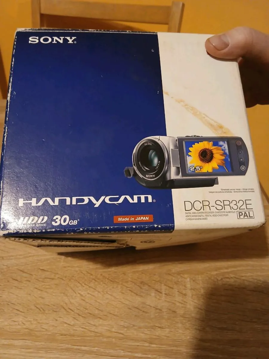 Sony Handycam - Image 2