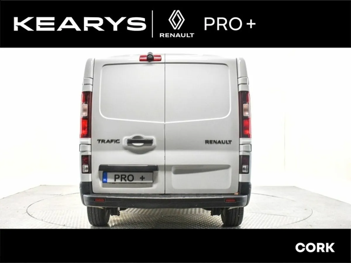 Renault Trafic LL30 130 Sport Panel Van MY22 INC V - Image 3