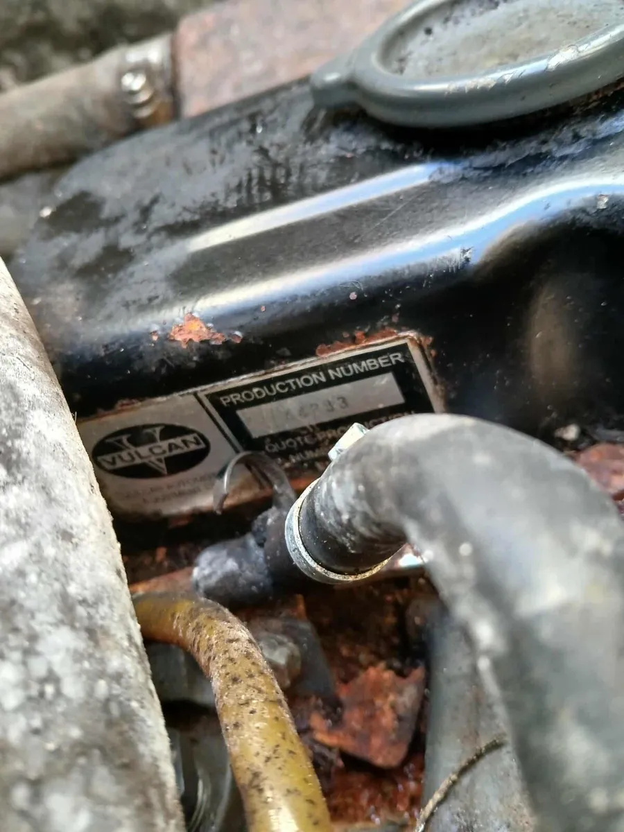 Marine Engine MerCruiser 5.7L V8 from Beyliner1987 - Image 1