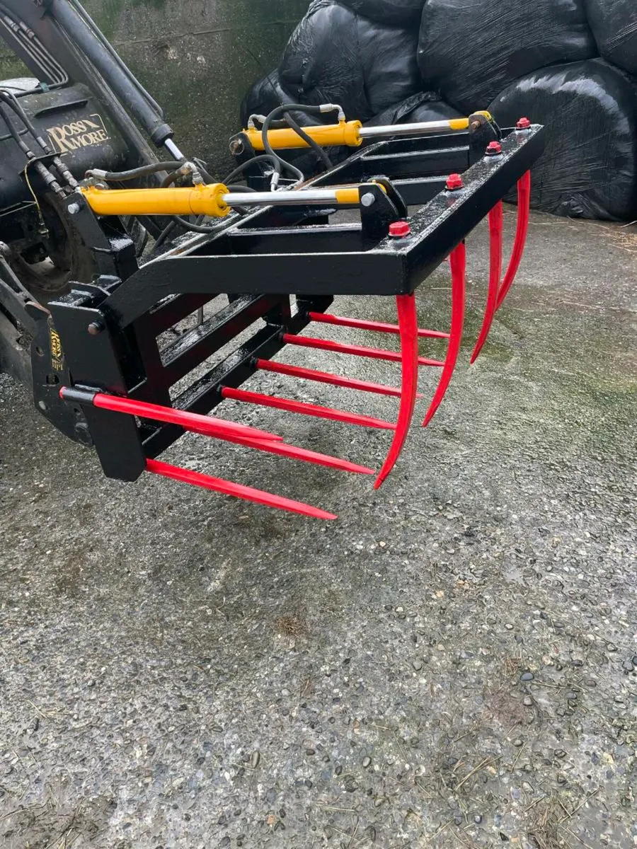 4ft Rossmore Tine Grab - Image 1