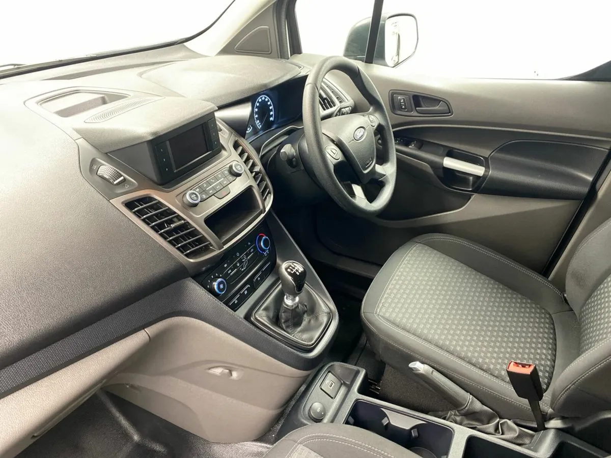 Ford Transit Connect TRANSIT CONNECT LWB HP TREND - Image 3