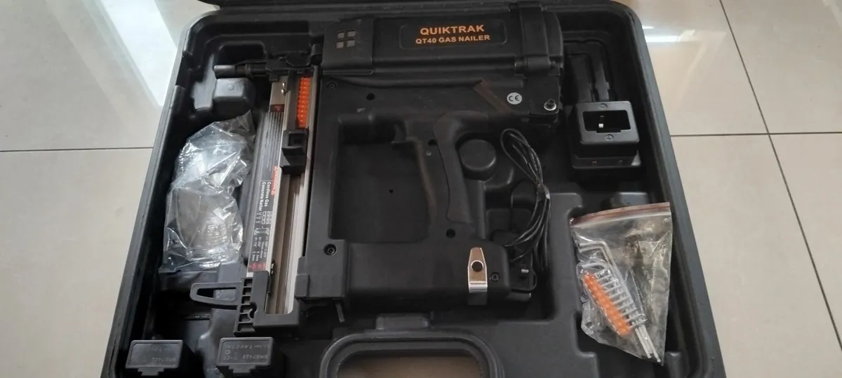 QuikTrak QT 40 Steel and Concrete Pin Nailer - Image 2