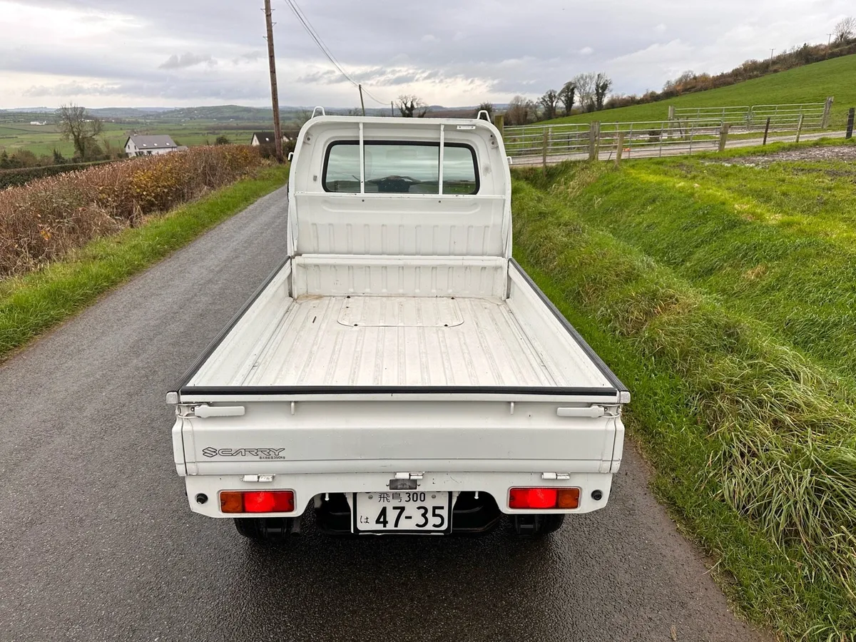 Suzuki Carry Kei truck 4x4 "Fresh Import" - Image 4